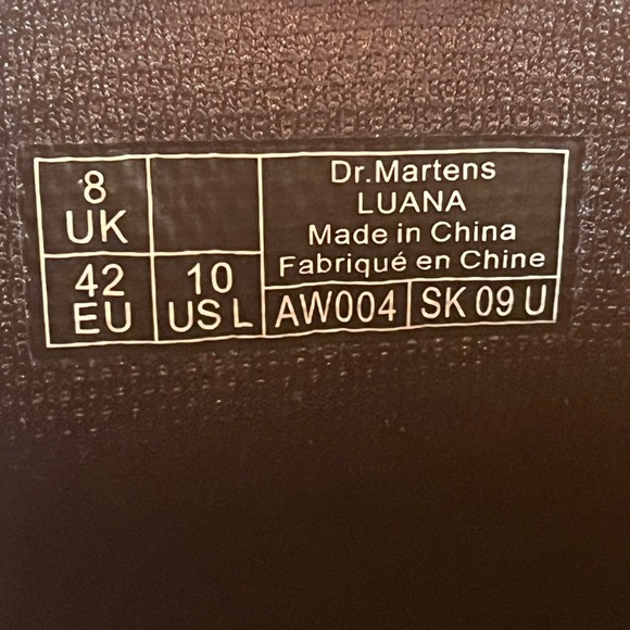 Dr Marten Luana Black Lace Up Sz 10 In excellent condition - Picture 10 of 14